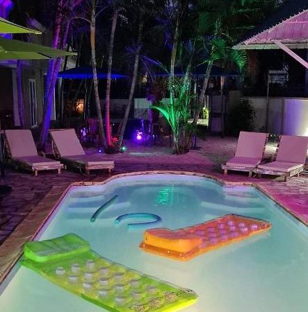 Pereybere Beach Oasis Tropicalアパートホテル エクステリア 写真
