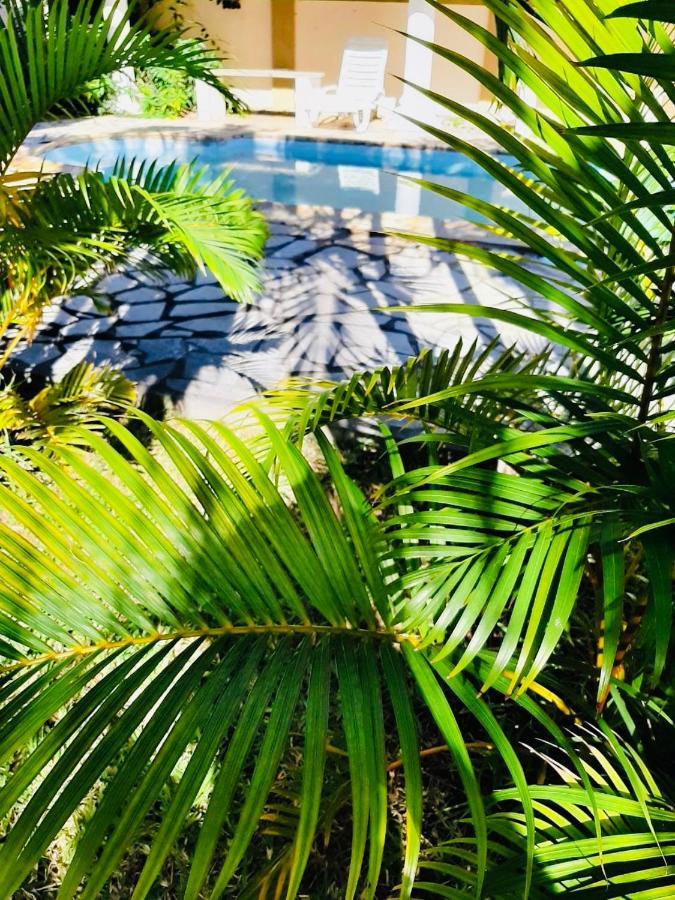 Pereybere Beach Oasis Tropicalアパートホテル エクステリア 写真